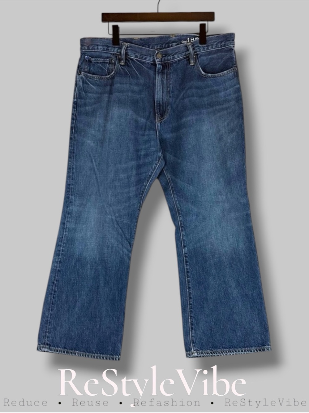 GAP Men’s Size 38x28 Denim Jeans Easy Fit Bootcut Style 100% Cotton